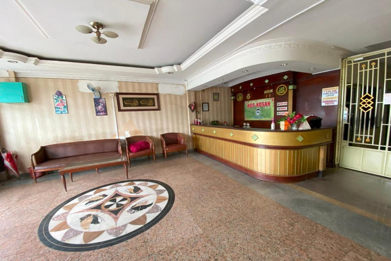 Oyo 92702 Minang Jaya Hotel Nagoya Exterior photo